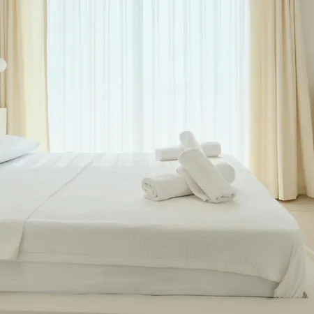 Neox With 2 Pools, Jacuzzi, Sauna & Minigolf Вилла