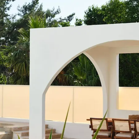 Вилла Neox With 2 Pools, Jacuzzi, Sauna & Minigolf