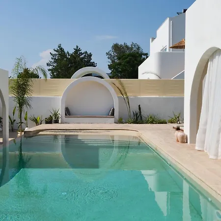 Neox With 2 Pools, Jacuzzi, Sauna & Minigolf Вилла